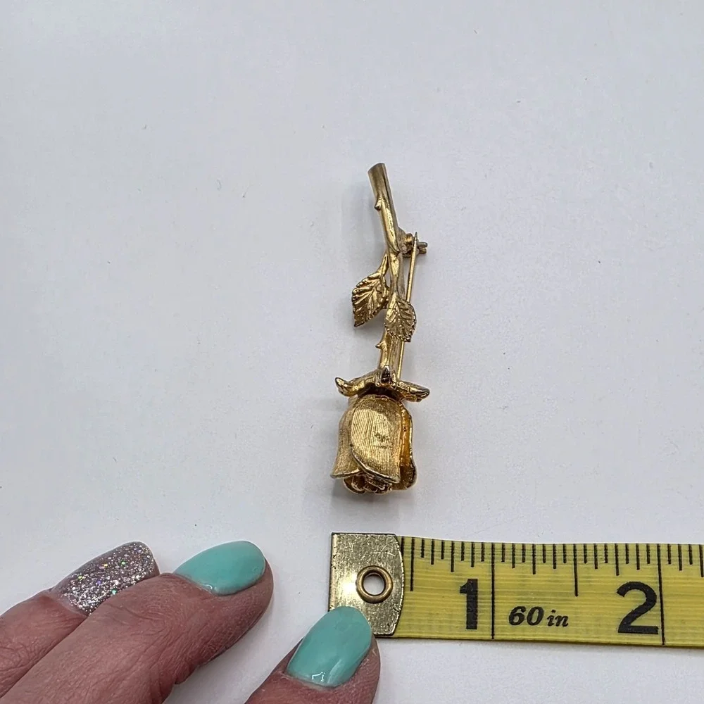 Vintage Tanner II Gold Tone Rose Brooch Long Stem Floral Signed‎ Pin Exquisite